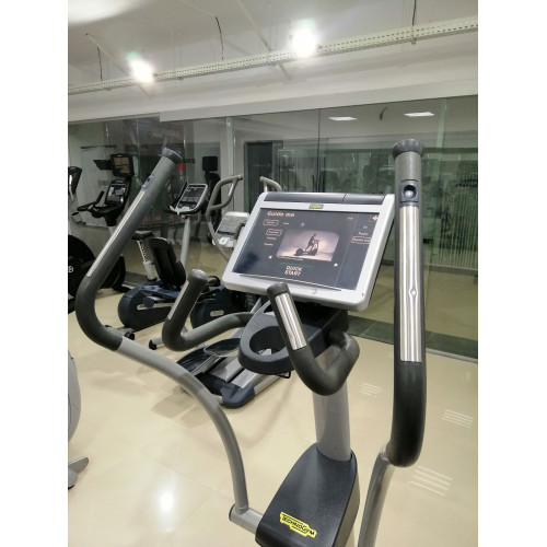 Орбитрек  Technogym Excite 700 (Б/У) - фото №3